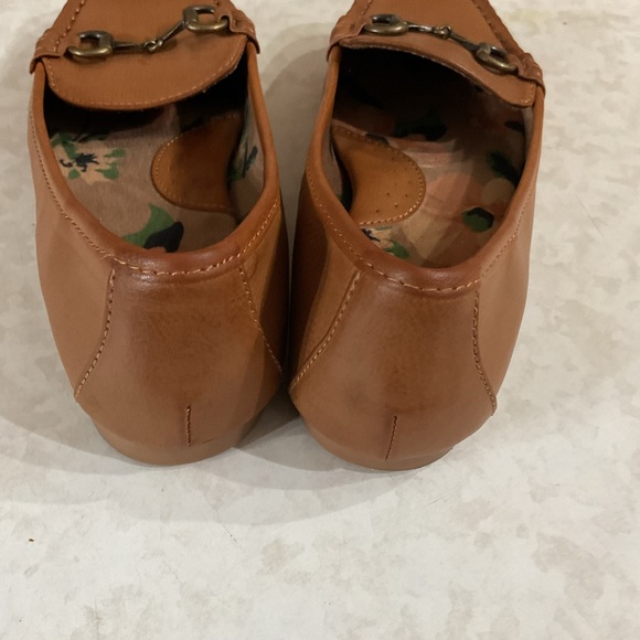 BOC women’s Brown Leather Loafers with Gold Buckle size 8 - Picture 5 of 6